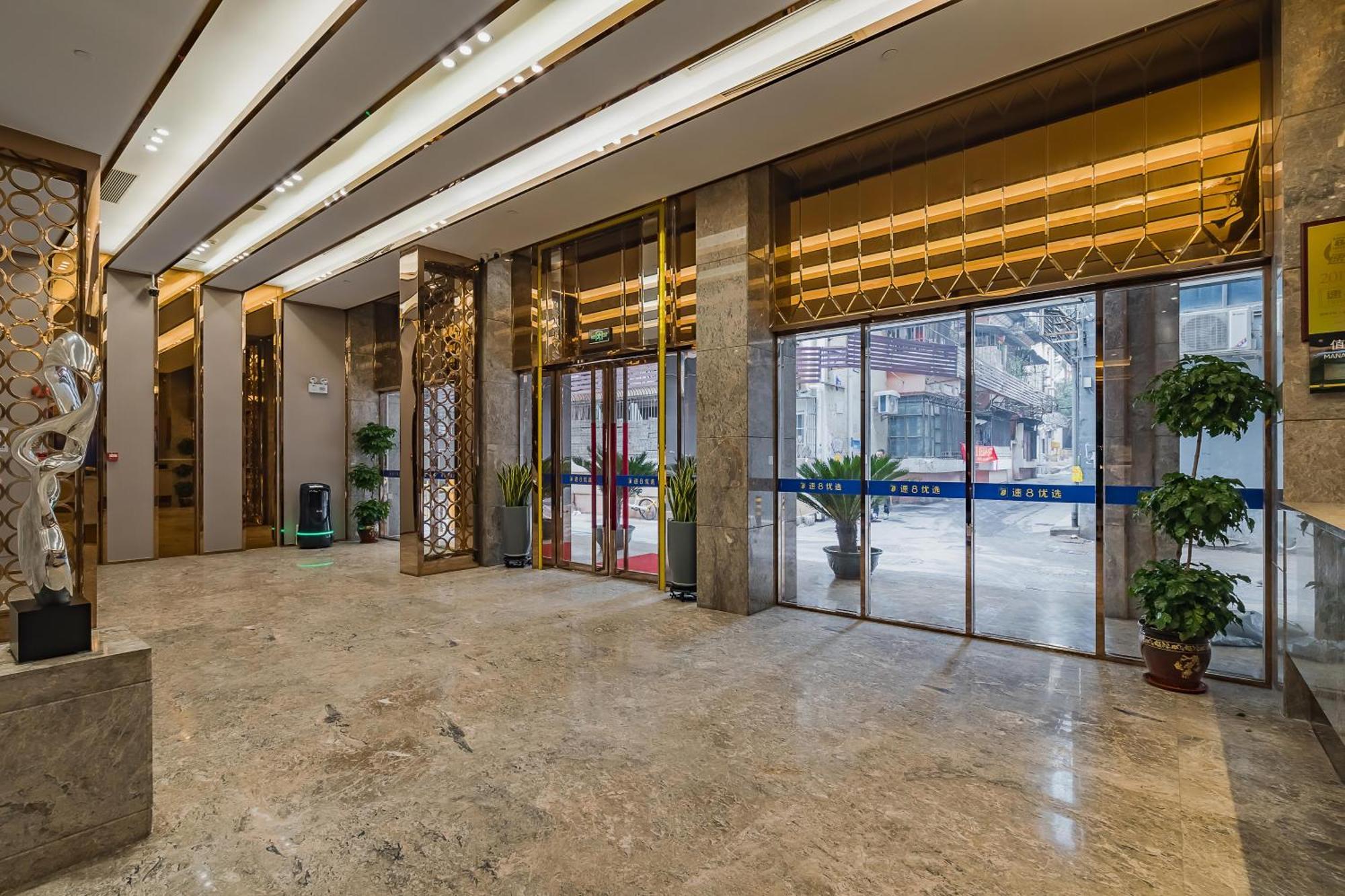 Super 8 Hotel Select Guangzhou Railway Station Xicun Subway Station Екстер'єр фото