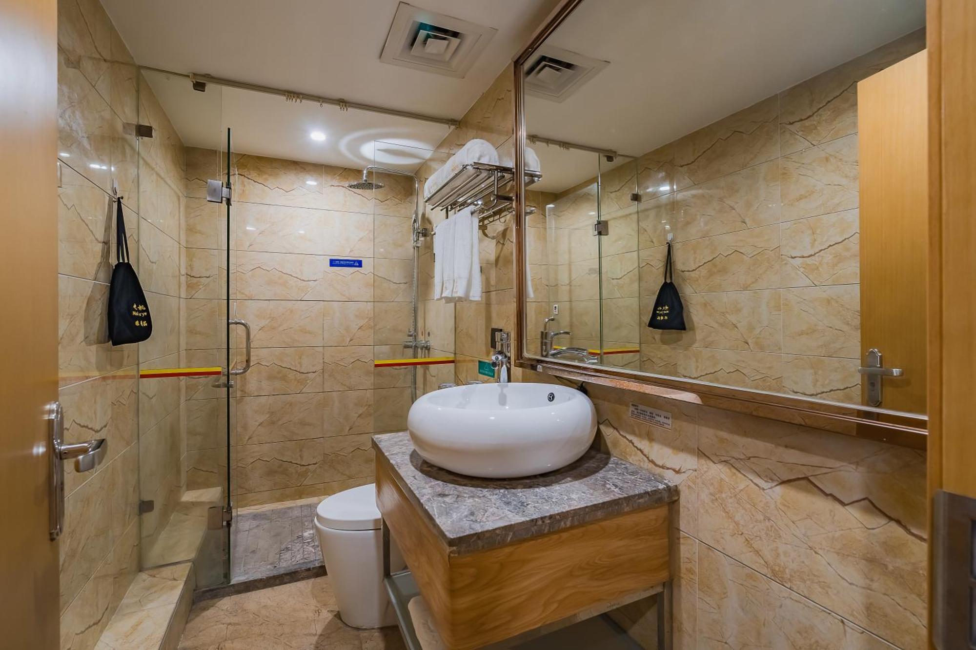 Super 8 Hotel Select Guangzhou Railway Station Xicun Subway Station Екстер'єр фото