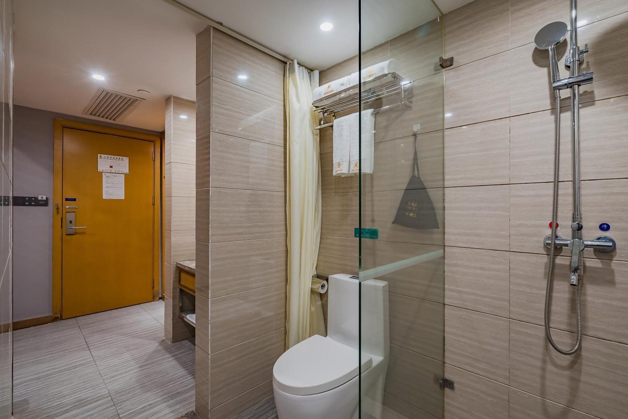 Super 8 Hotel Select Guangzhou Railway Station Xicun Subway Station Екстер'єр фото
